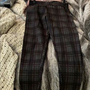 Simply Vera leggings.